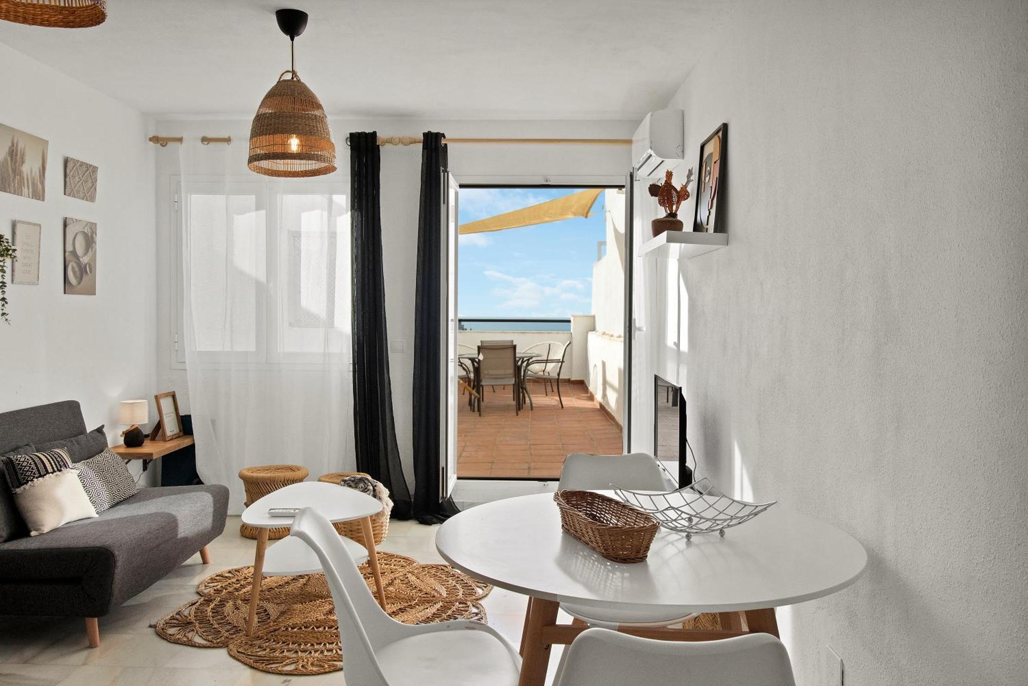 Duplex Estilo Boho Con Increible Terraza Y Vistas Al Mar En Estepona - Las Abejeras 609 Apartment Bagian luar foto