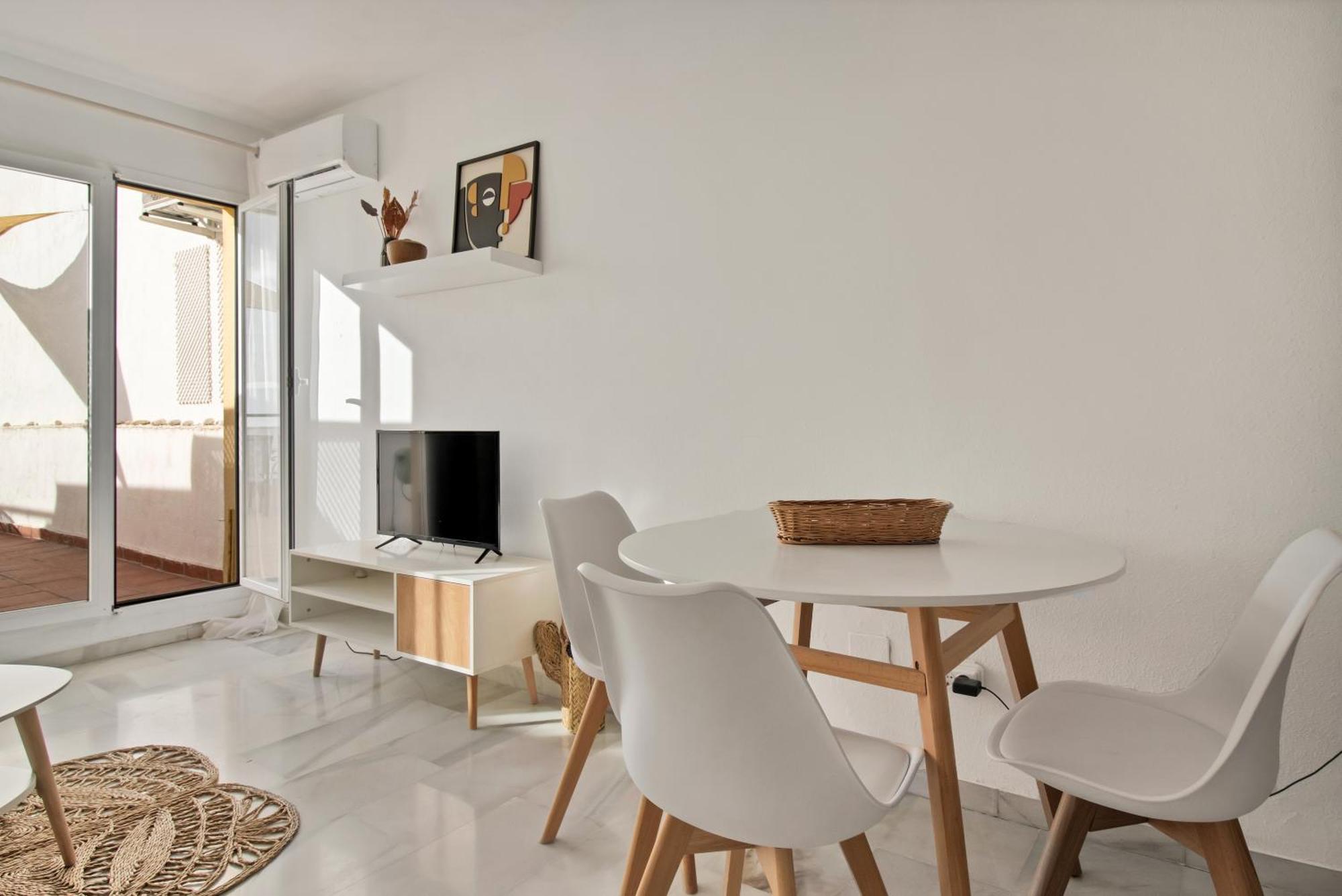 Duplex Estilo Boho Con Increible Terraza Y Vistas Al Mar En Estepona - Las Abejeras 609 Apartment Bagian luar foto