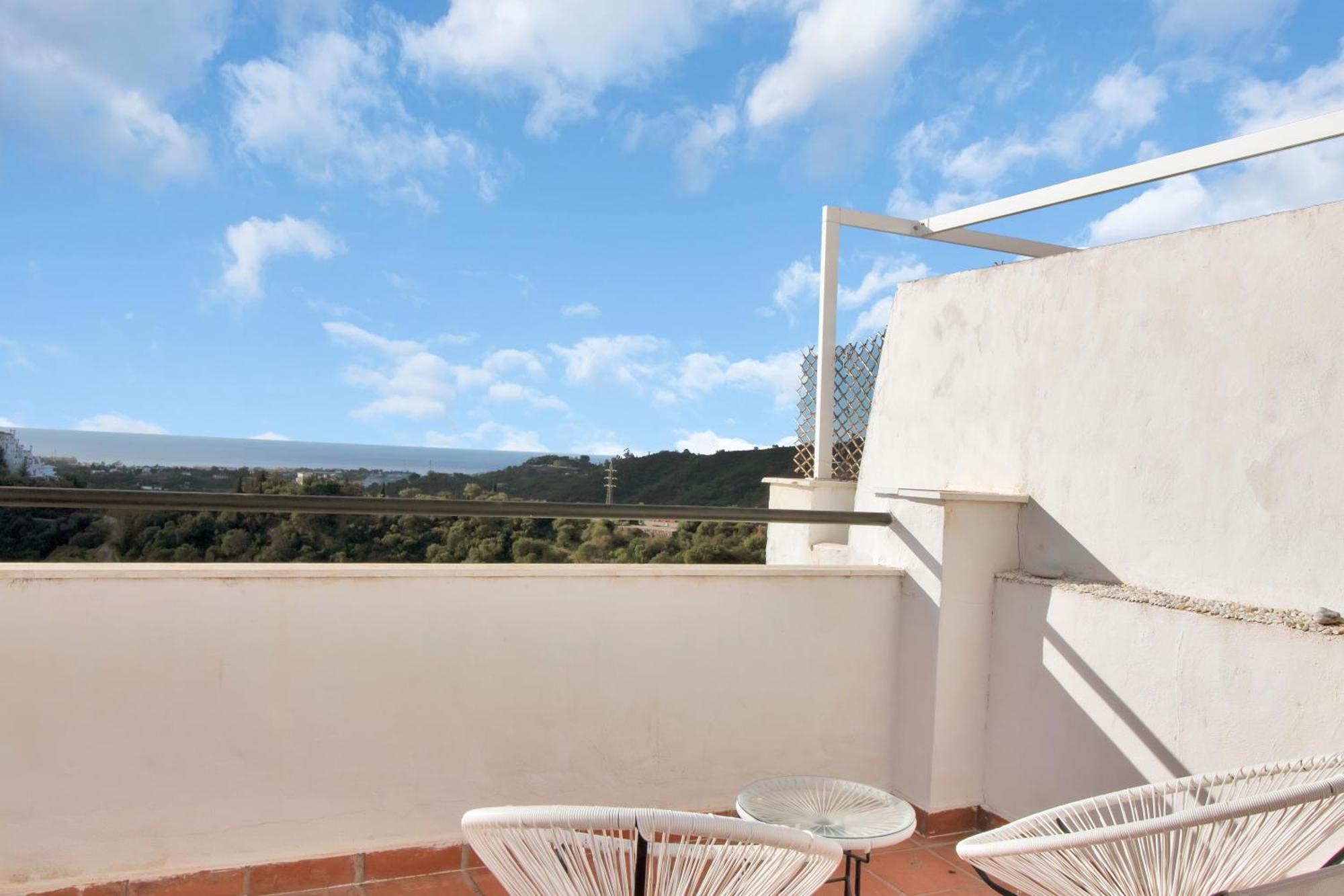 Duplex Estilo Boho Con Increible Terraza Y Vistas Al Mar En Estepona - Las Abejeras 609 Apartment Bagian luar foto